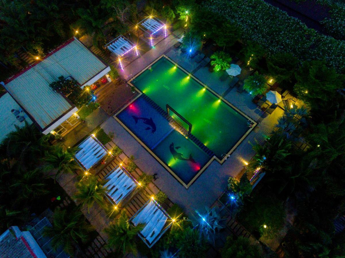 Twin Palms Resort Sihanoukville Exterior photo