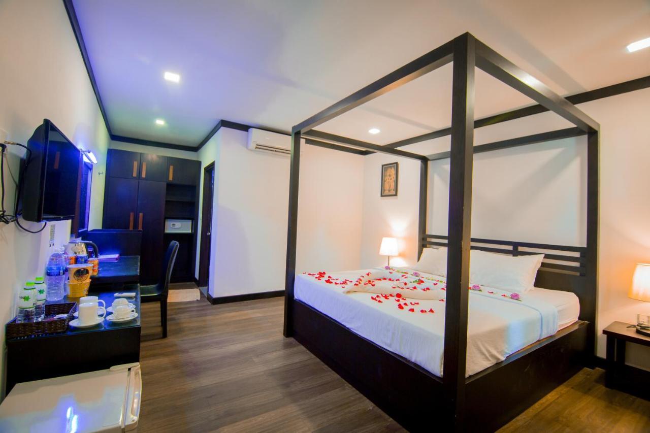 Twin Palms Resort Sihanoukville Exterior photo